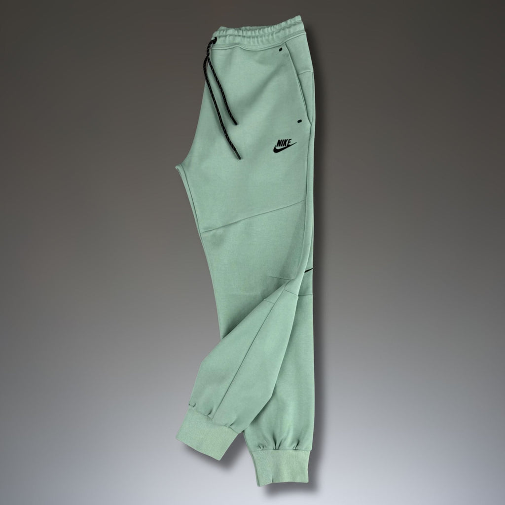 Nike Tech Fleece мъжко спортно ментово долнище. Premium качество