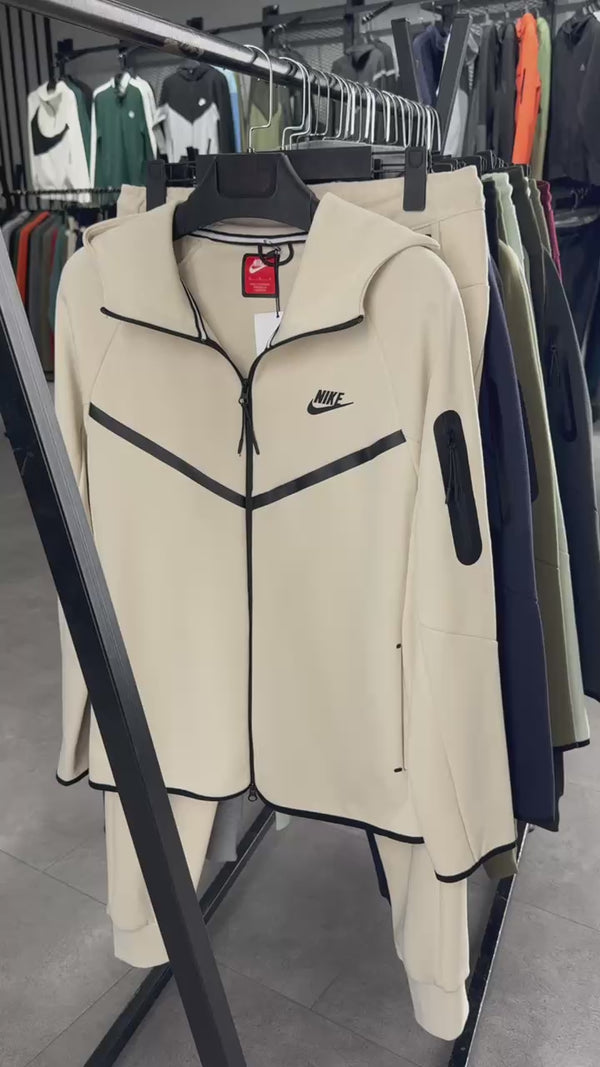 Nike Tech Fleece мъжки спортен екип, класическо сив. Модел 2024. Premium качество